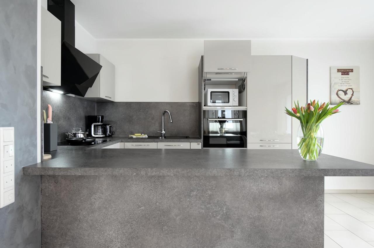 Modern Wohnen I Smart Tv I Terrasse I 2X Parkplatz I 2 Schlafzimmer I 6 Schlafplaetze Bad Oeynhausen Exteriér fotografie