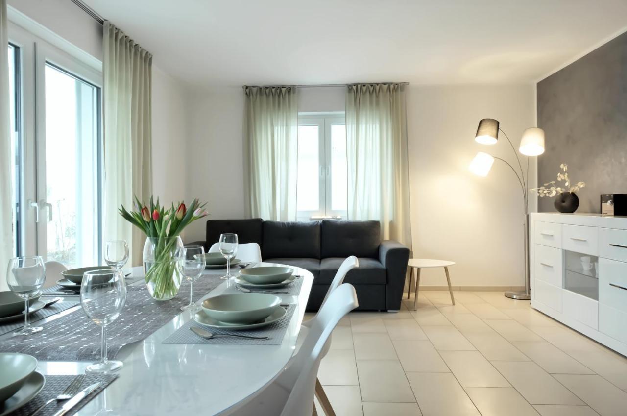 Modern Wohnen I Smart Tv I Terrasse I 2X Parkplatz I 2 Schlafzimmer I 6 Schlafplaetze Bad Oeynhausen Exteriér fotografie